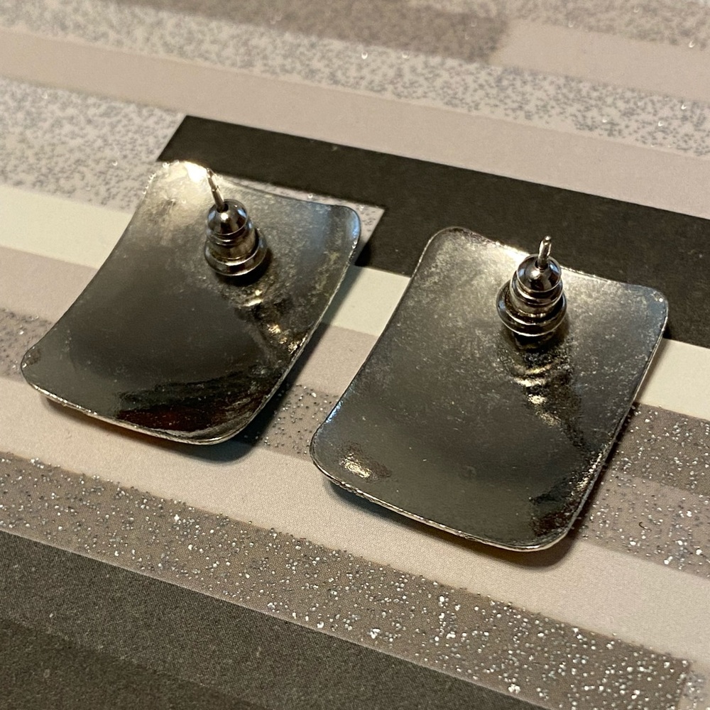 Vtg Y2K earrings 🖤 - Picture 4 of 4